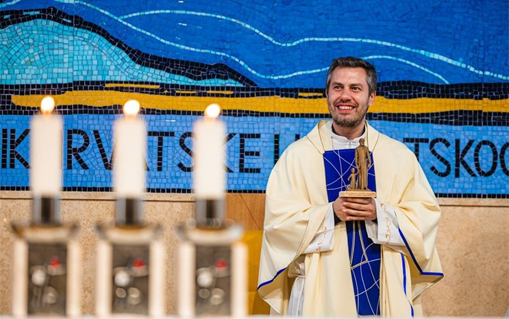 Proslavljena svetkovina Blagovijesti u bazilici svetog Josipa u Karlovcu i otvorena izložba "Promišljanje svetoga"